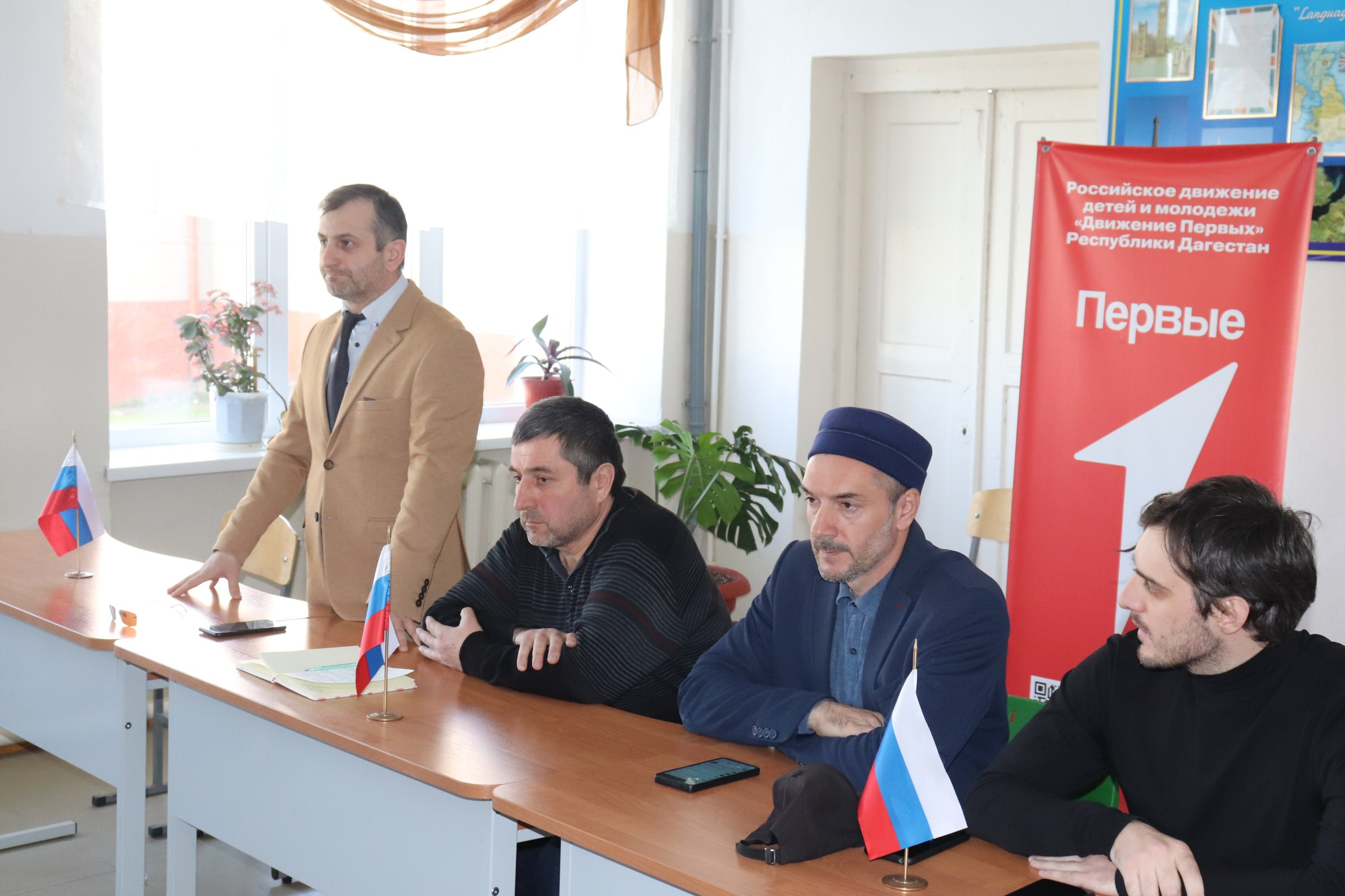 Сотрудник Миннаца РД провел профилактические беседы с учащимися школ Кизилюртовского района.